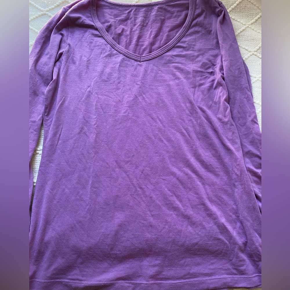 Women’sWoolx long sleeve top size medium. Purple color
